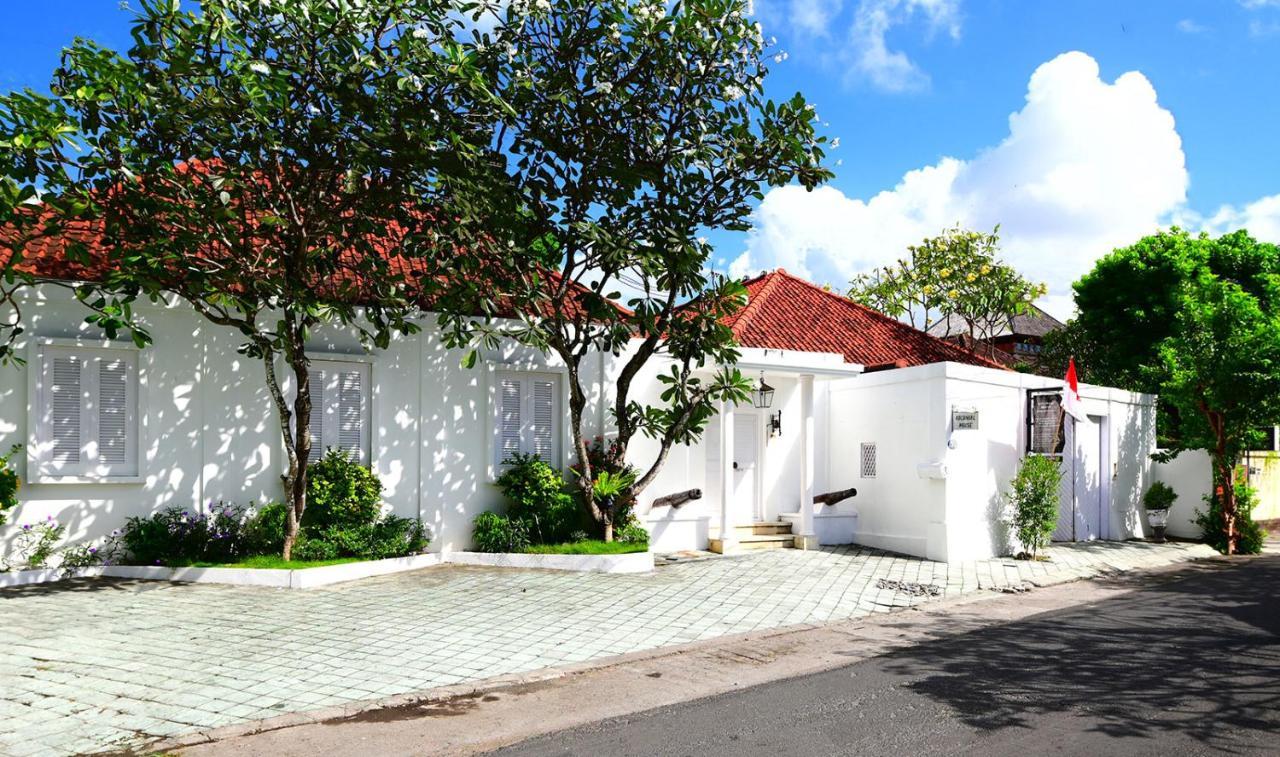 Hotel Kolonial House à Sanur Extérieur photo
